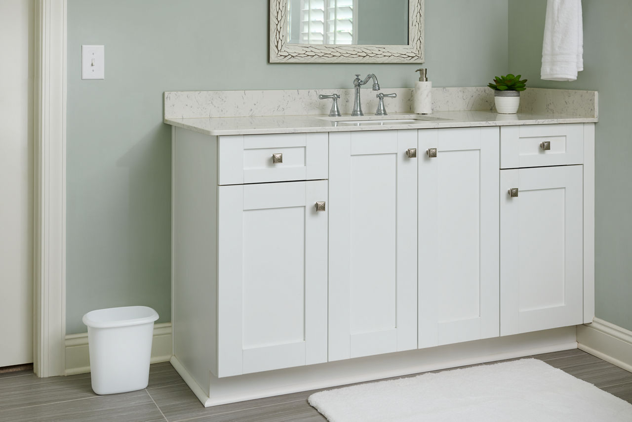 Vanity Wastebasket - US 8841